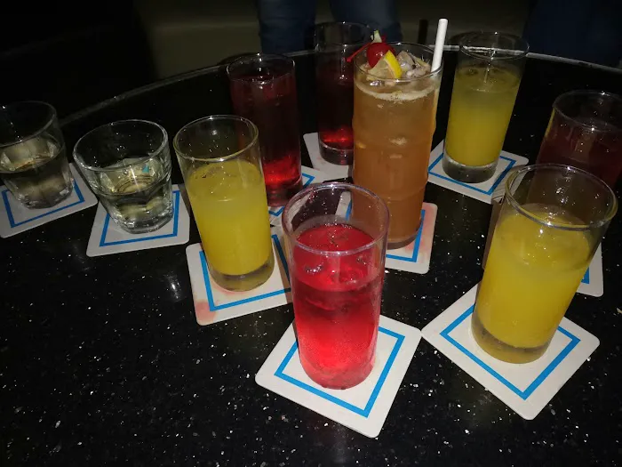 Zeta Bar Picture 6