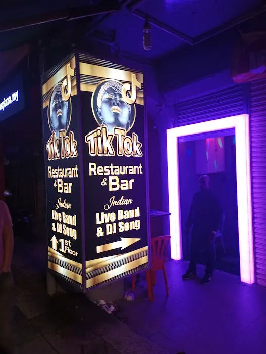 BOX OFFICE Restaurant & Bar Picture 4