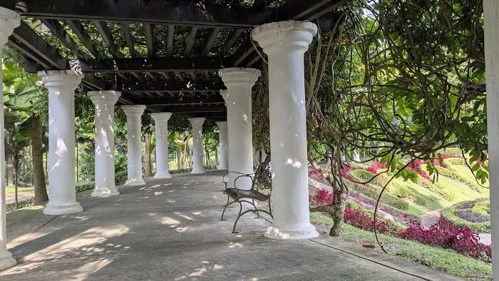 Sunken Garden Picture 5