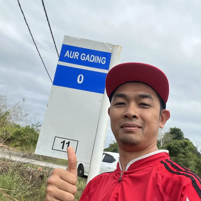 0 km Aur Gading Picture 5
