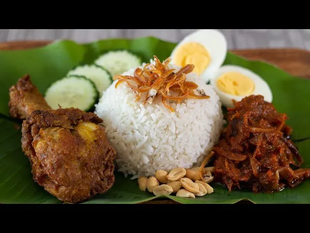 Nasi lemak makdak Picture 2