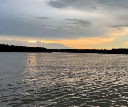 瓜雪彩虹河堤 Rainbow Bund