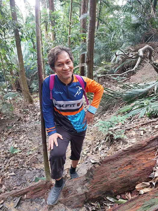 Bukit Lagong Peak (Trig Station) Picture 3