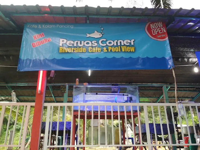 PERUAS CORNER cafe & fishing Picture 2