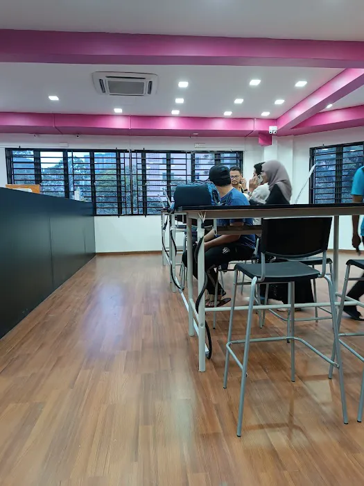 Berry Nice Sri Rampai | Buy, Trade and Sell Used Phones Picture 2