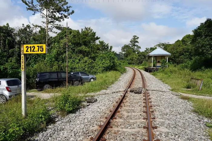 Bekas Perhentian Batu Sembilan (Batu Sembilan former railway halt) Picture 1