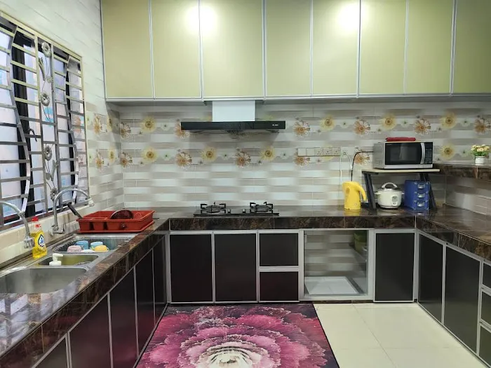 QAIREENA HOMESTAY SEREMBAN Picture 6