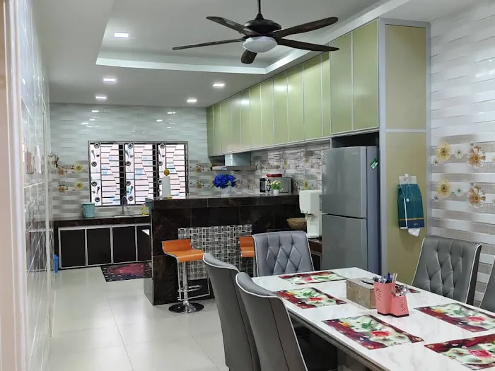QAIREENA HOMESTAY SEREMBAN Picture 4