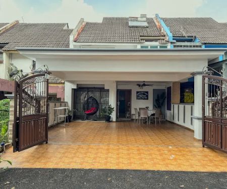 Saga Hill Park Homestay