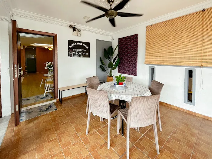 Saga Hill Park Homestay Picture 10