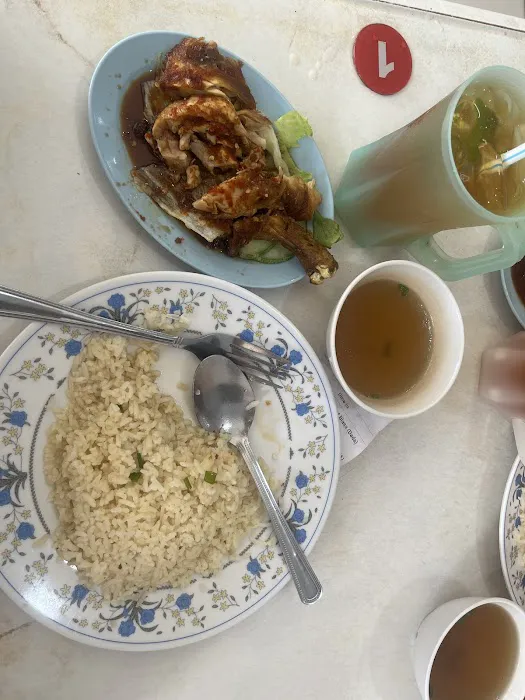 Azri The One Chicken Rice Picture 4