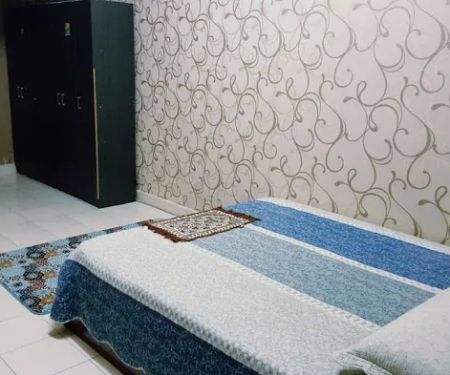 Nazri Zeck Ayusutra Homestay Sec24