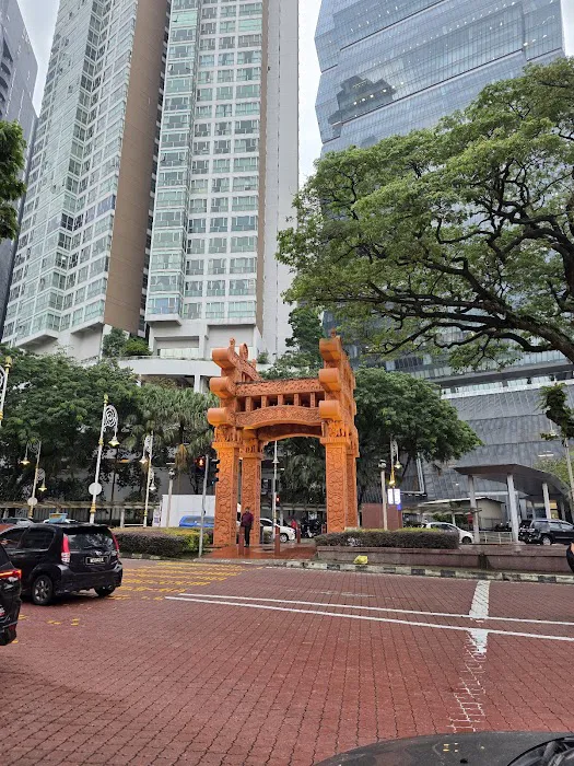 Brickfields Arch Picture 4