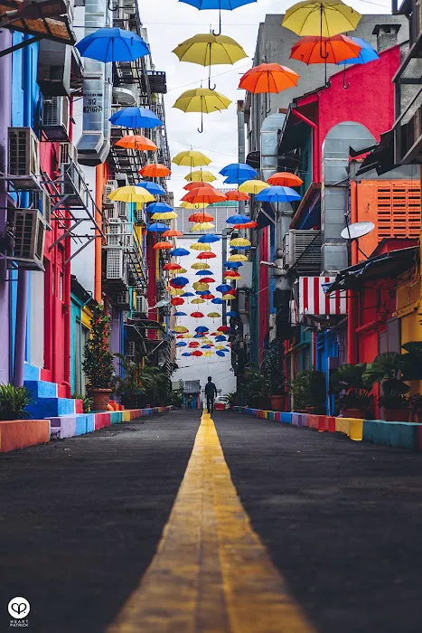 Brickfields colorful backlane Picture 9