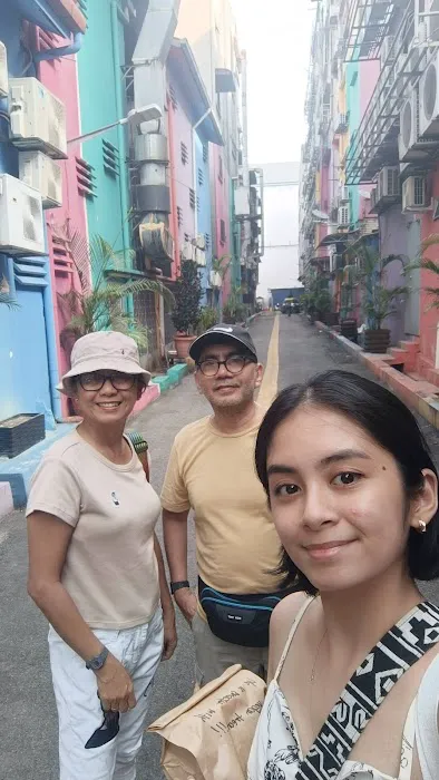 Brickfields colorful backlane Picture 10
