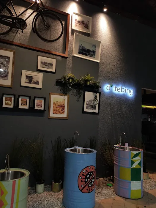 Zero Miles Cafe Picture 1