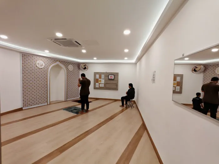 Surau AEON Mall Kepong Picture 3