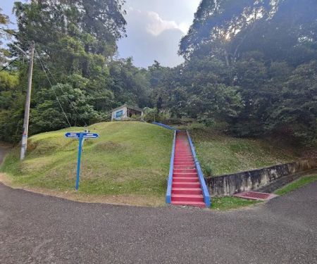 DO Hill