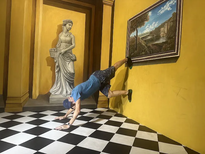 Illusion 3D Art Museum Picture 2
