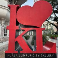I Love KL Statue ico