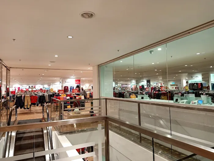 SB MALL Picture 2