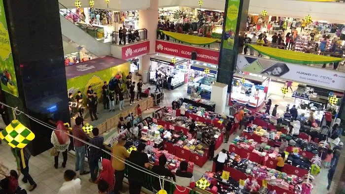 SB MALL Picture 8