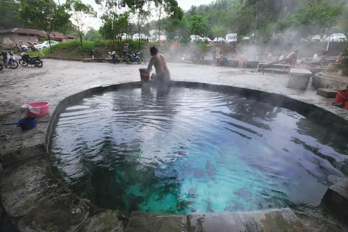 Selayang Hot Spring Pool Picture 1