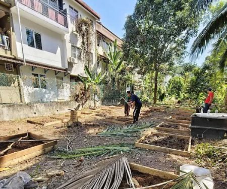 Kebun komuniti Taman Industri Bolton