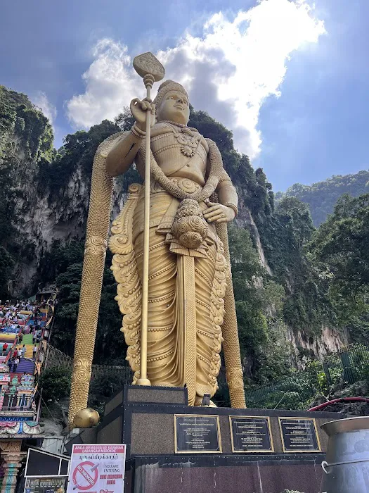 Arulmigu Murugan Statue Picture 1