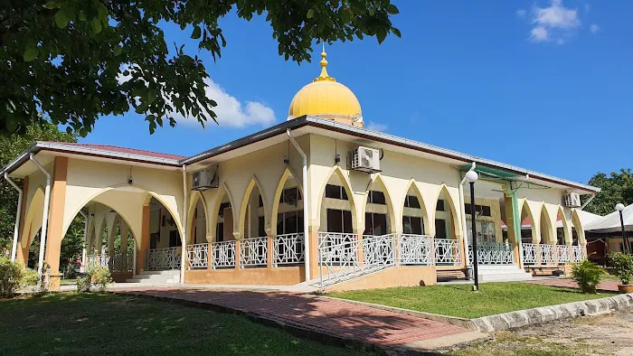 Surau Al-Firdaus Selayang Picture 3