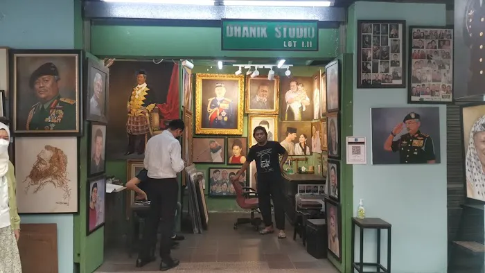 Dhanik studio Picture 1