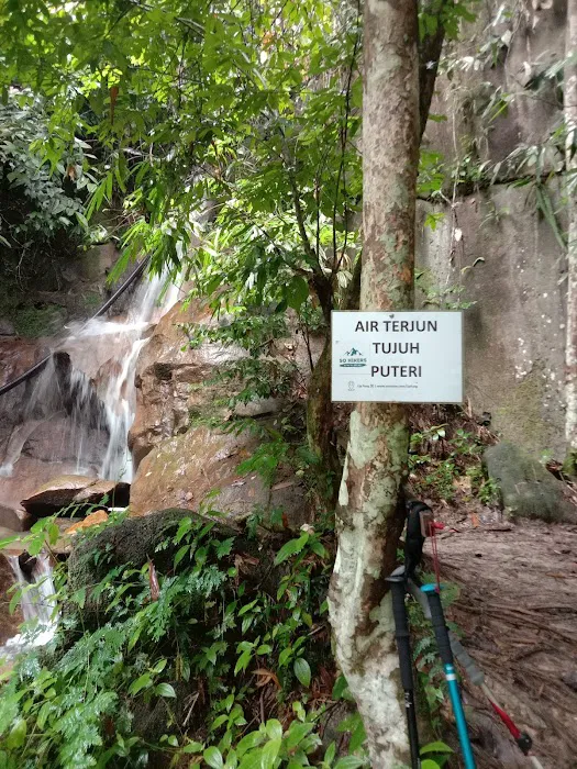Trailhead - Air Terjun Tujuh Puteri dan Bukit Permata Picture 2