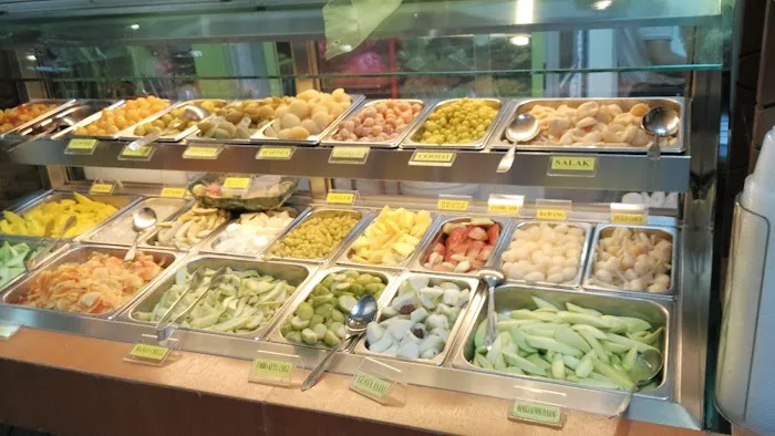 Central Market Picture 7