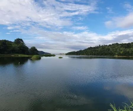Batu Dam Hiking Trailhead