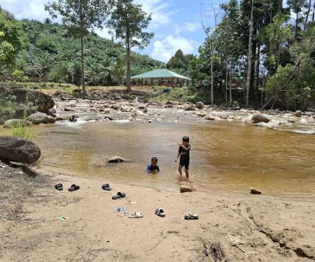 Pusat Kembara Dan Rekreasi Sungai Rengat