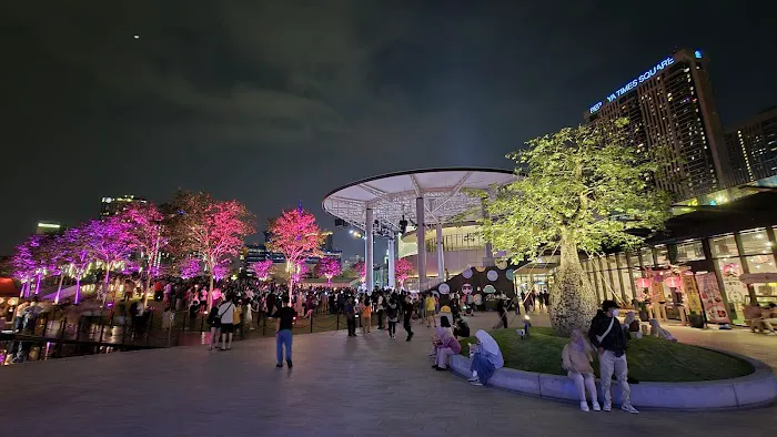 Rooftop Garden, LaLaport BBCC Picture 1