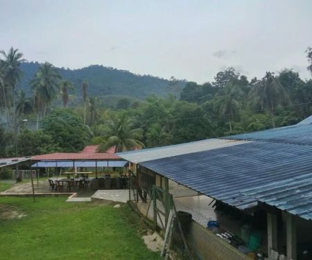 Masjid Kampung Chat