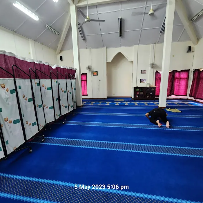 Surau Pejabat Daerah dan Tanah Lipis Picture 5