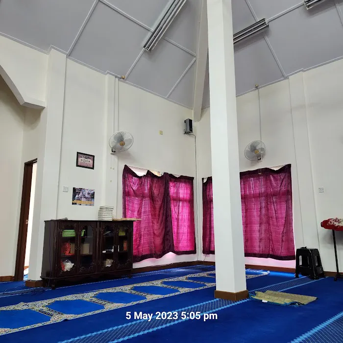 Surau Pejabat Daerah dan Tanah Lipis Picture 3