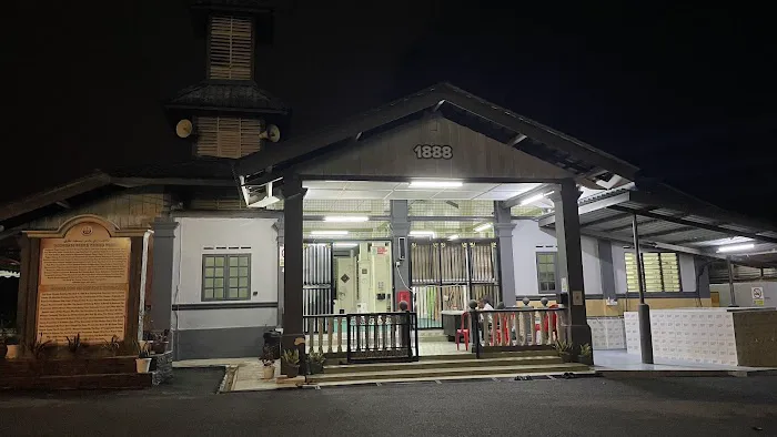 Old State Mosque Kuala Lipis Picture 6