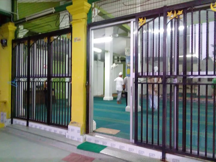 Old State Mosque Kuala Lipis Picture 10