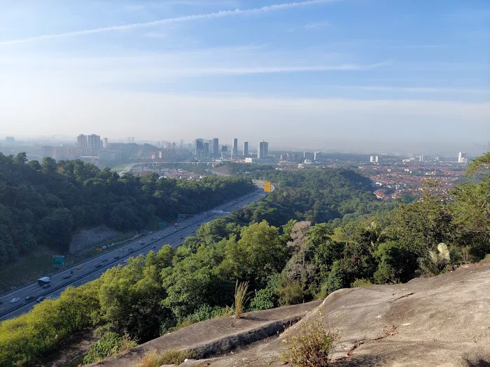 Denai Tiga Puteri Peak (Bukit Permatang Resam) Picture 9