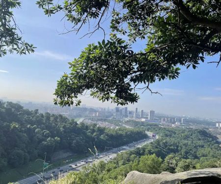 Denai Tiga Puteri Peak (Bukit Permatang Resam)