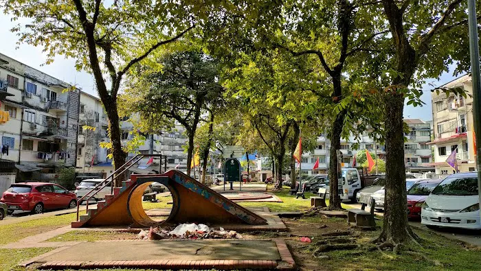 Jalan Gajus Park Picture 2