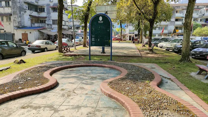Jalan Gajus Park Picture 1
