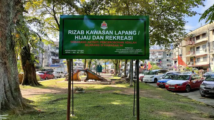Jalan Gajus Park Picture 3