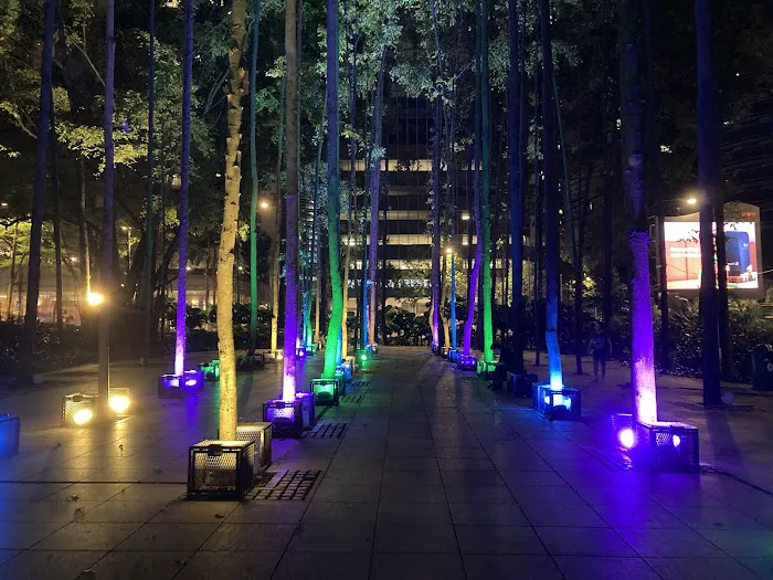 Taman Standard Chartered Kuala Lumpur Picture 7
