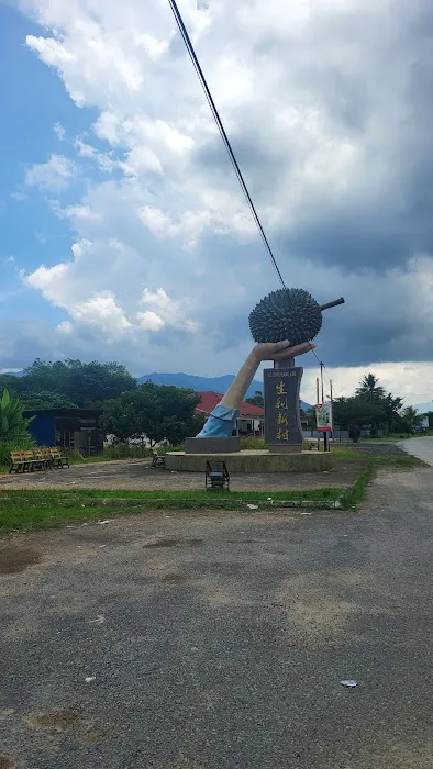 Durian Iconic Statue Picture 4
