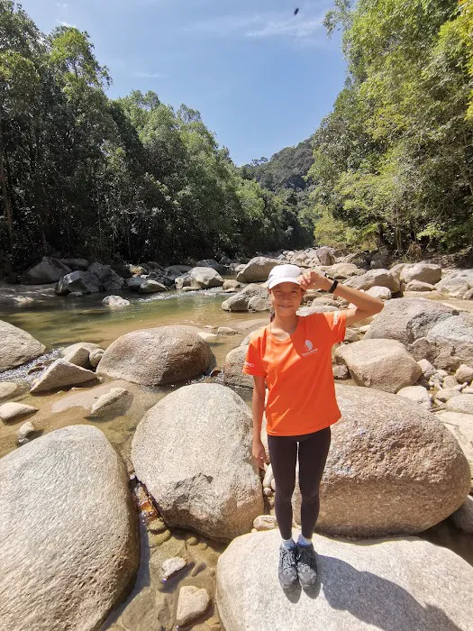 Chamang Settlement of Rocks / Rocky Creek Picture 2