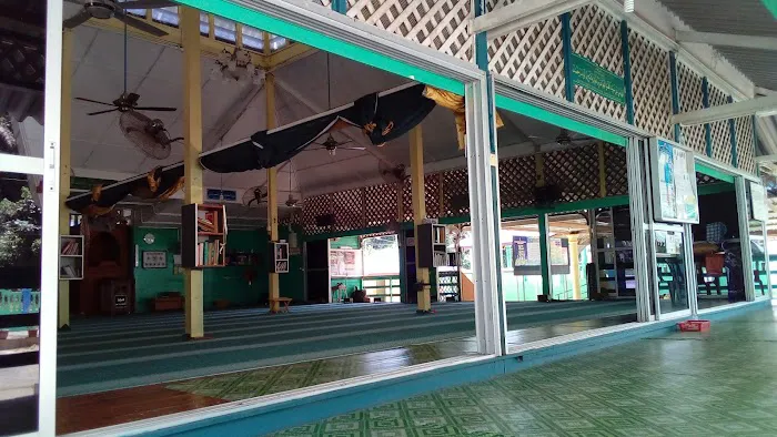 Masjid Damak Picture 1